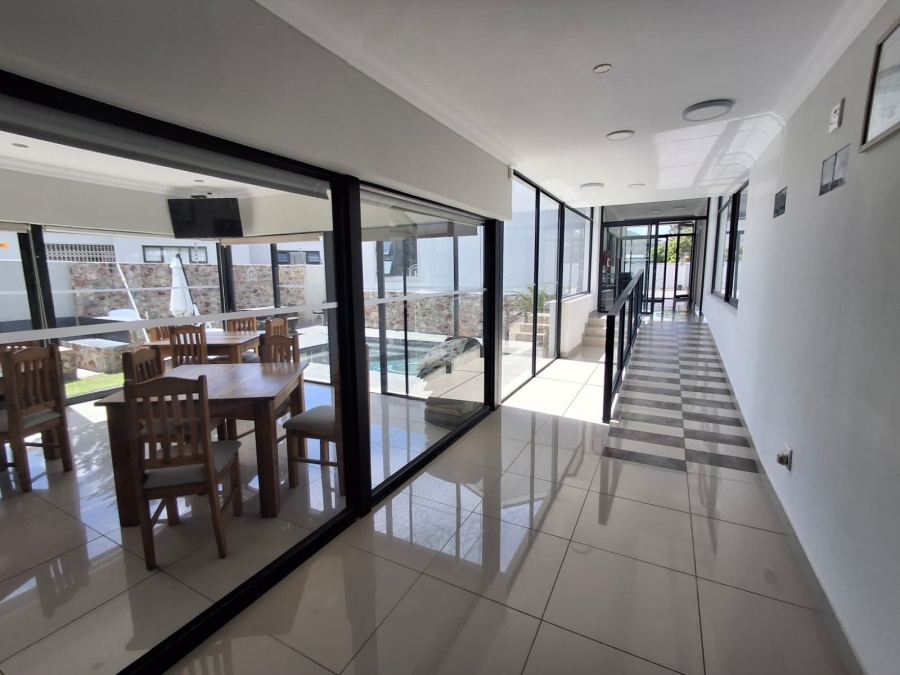 Commercial Property for Sale in Sandbaai Western Cape